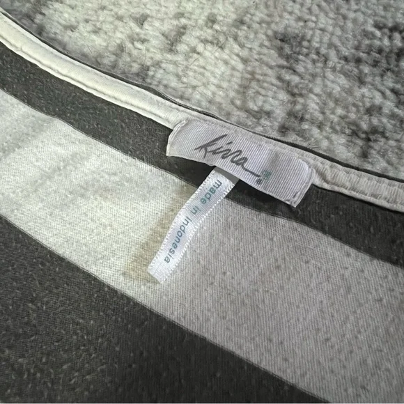 Grey & White Striped Boxy Tee - Picture 2 of 6